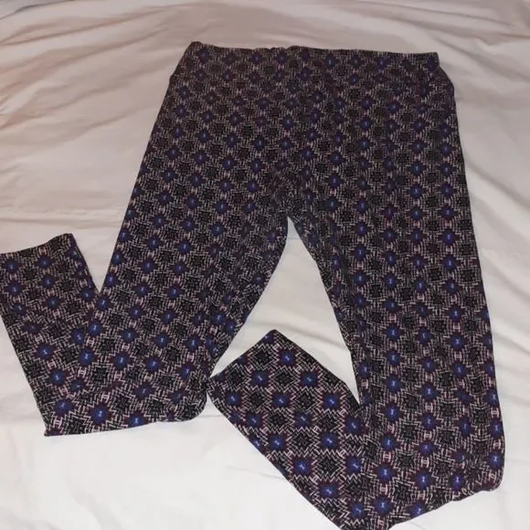 LuLaRoe‎ Tall & Curvy Geometric Design Leggings
