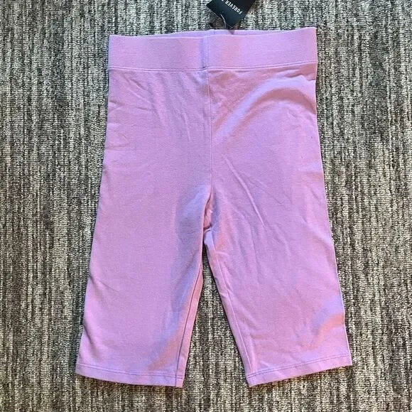 Forever 21 Women’s Size Small Knee Length Stretch‎ Shorts Light Purple NWT