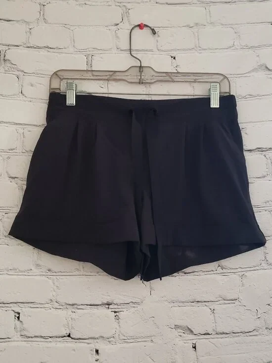 Lululemon Spring Break Away Short