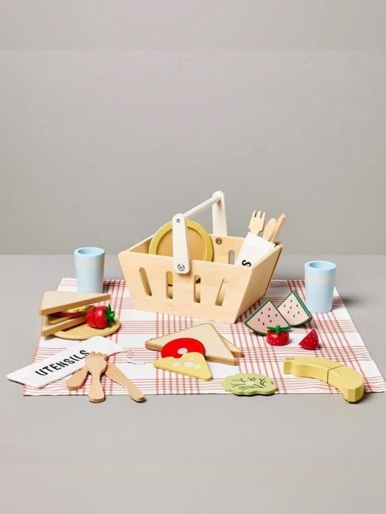 Toy Picnic Basket Playset 32pc - Hearth & Hand with Magnolia New in Box