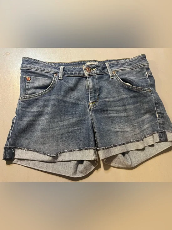 HUDSON Cuffed Denim Shorts with Flap Pockets Blue 28