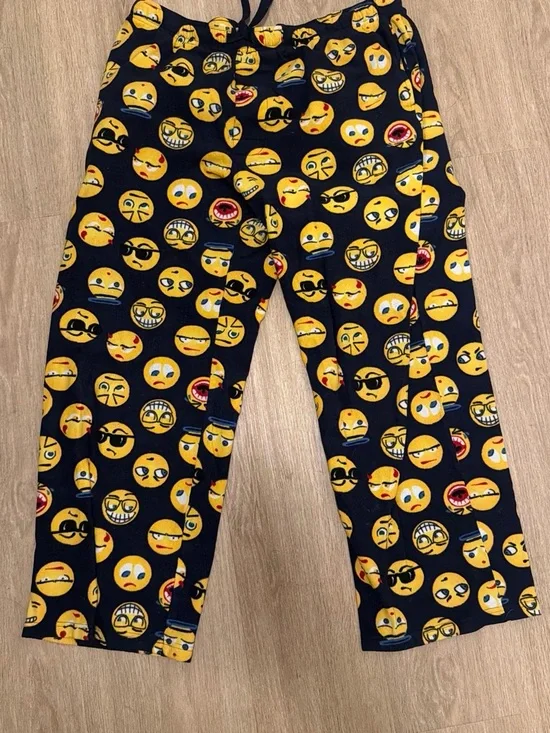 croft & barrow Black Pajama Pants with Yellow Emoji Print
