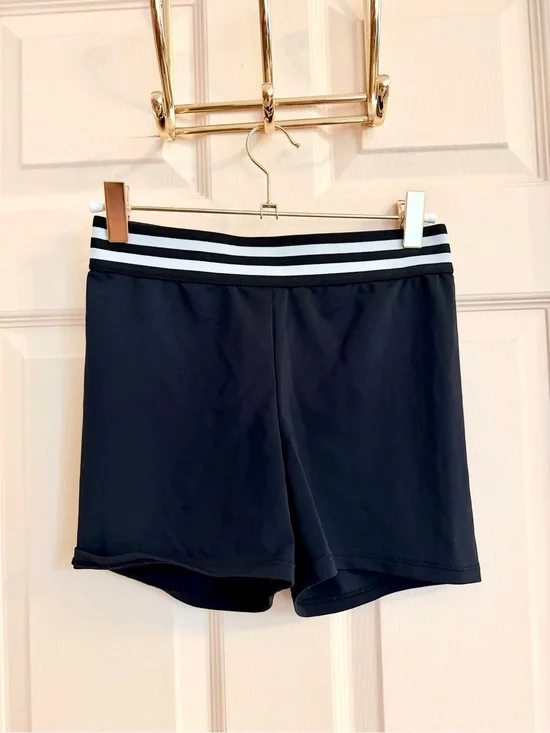 $5 SALE Black onzie bike‎ shorts