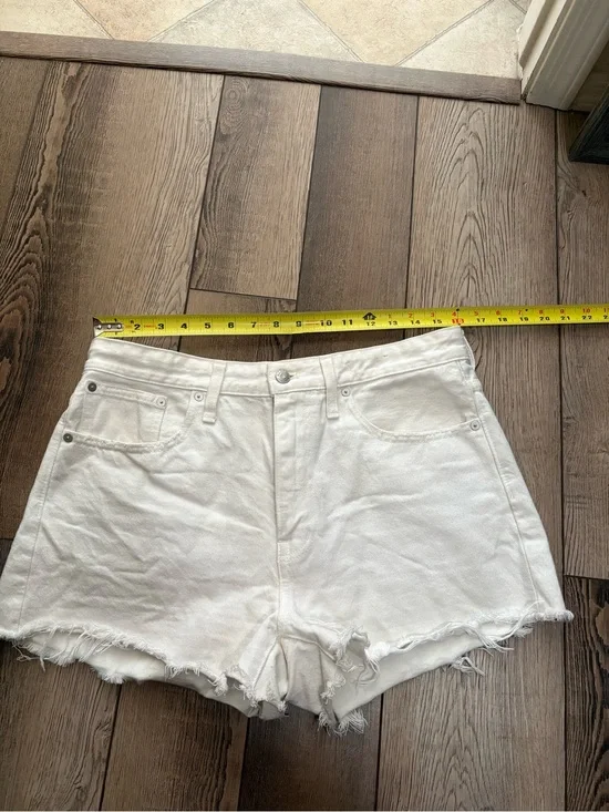 Madewell Relaxed Mid Rise Denim Shorts White Wash Size 29 Raw Hem