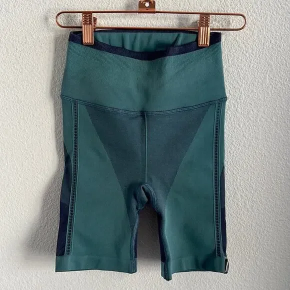 Athleta Allyson Felix Legend Seamless Bike Short Limited Edition Green Blue XS