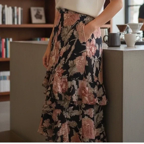 Chaps Pink and Cream Floral Navy Blue Maxi Pencil Skirt Size M Elastic Waist New