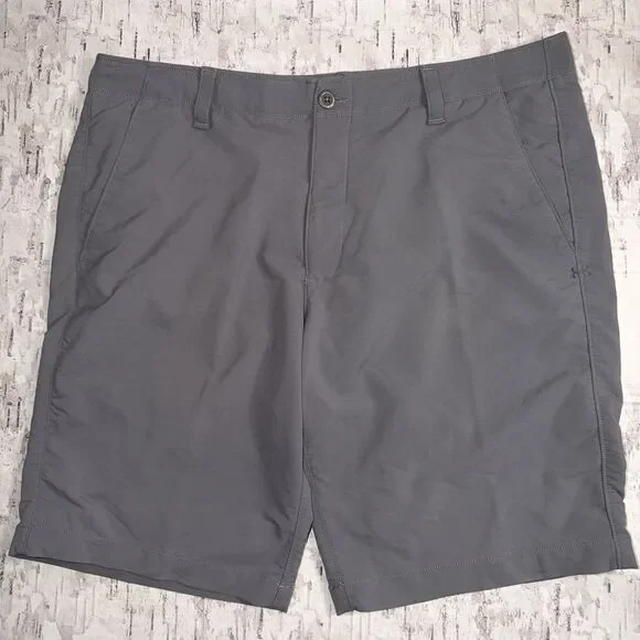 Under Armour Men’s Golf Shorts Gray Heatgear Performance Flat Front Size 38