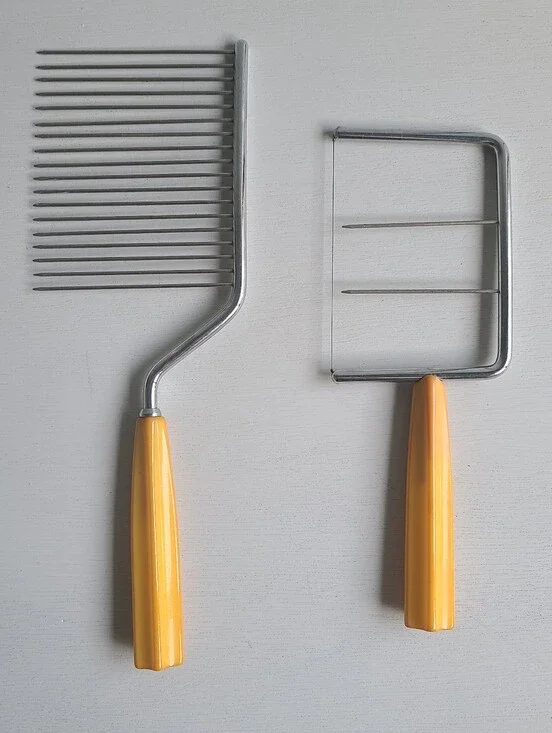 Vintage Bakelite Slicer Set