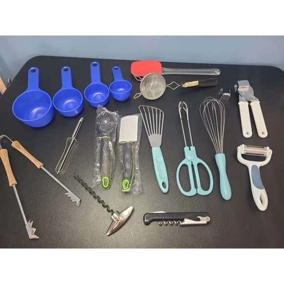 VTG Lot 16 Pc‎ various Kitchen Utensils Set