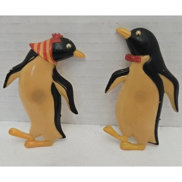 Vtg 1980s SNP Chicago Penguin Refrigerator Magnets Pair - Hong Kong Retro Kitsch