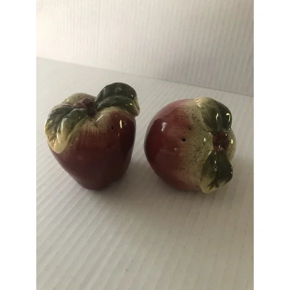 Apple Salt & Pepper Shakers Apple Shaped By Tender Heart Treasures