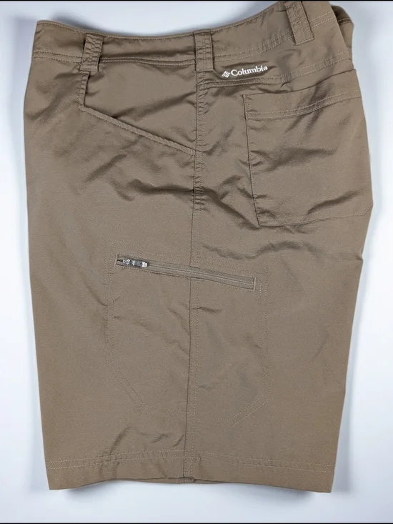 Columbia‎ Omni Shade Shorts Men's Size 40 Brown Zipper Pocket Outdoor Hiking