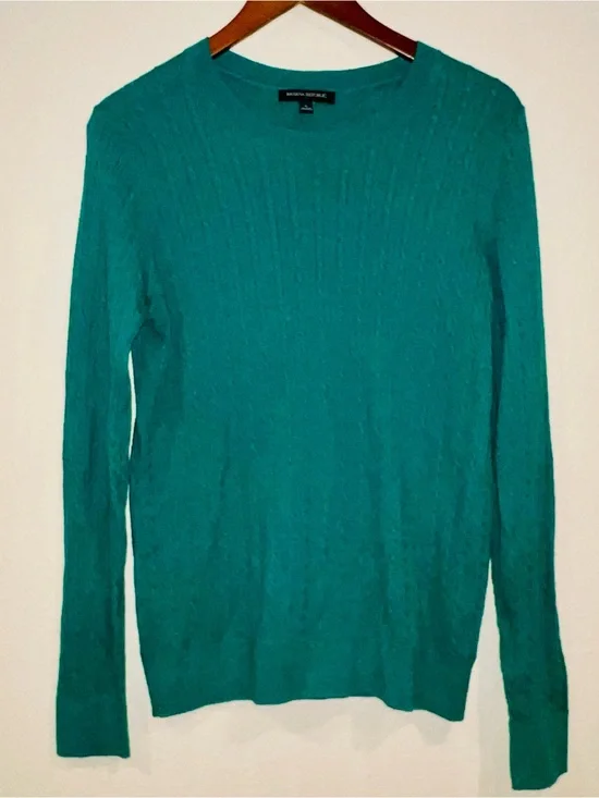 Women’s Banana Republic thin soft stretchy Holiday sweater top size Large