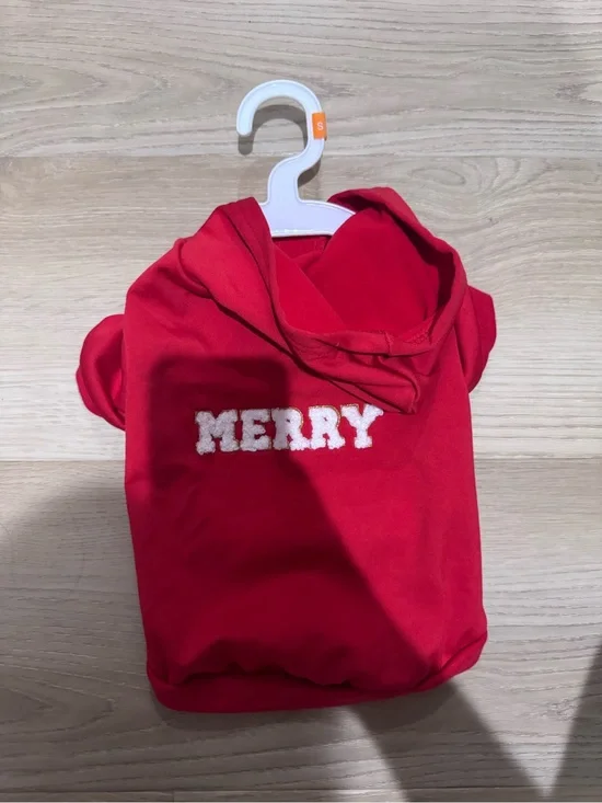 Cozy Red Dog Hoodie with 'MERRY' Embroidered Detail