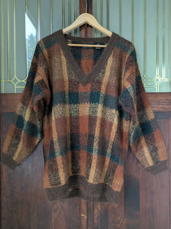 Soft V-Neck Plaid Oversized Sweater in Autumnal Colors