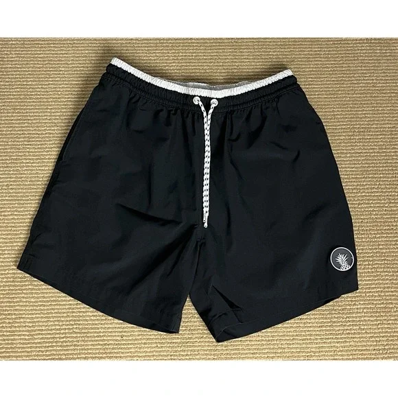 Chubbies Black Swim Trunks Board Shorts 5.5
