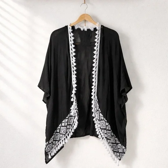 Vince Camuto OS Women Black White Tassel Embroidered Kimono Wrap‎ Cardigan NWT