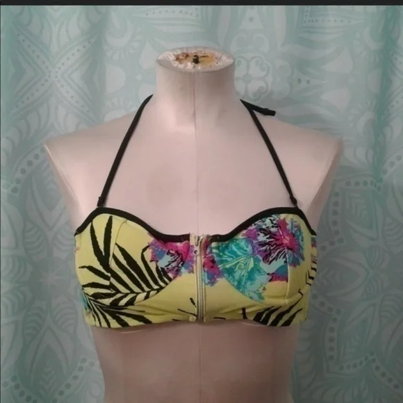 Xhilaration Yellow Floral Bikini Top‎ Size Small