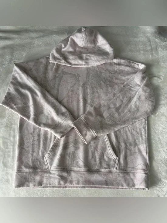 pink camo Hollister hoodie