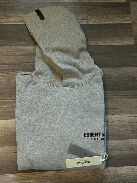 Essentials Crewneck Sweatshirt in Heather Gray