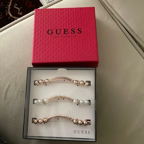 Guess new set of three bracelets with pearls and‎ stones