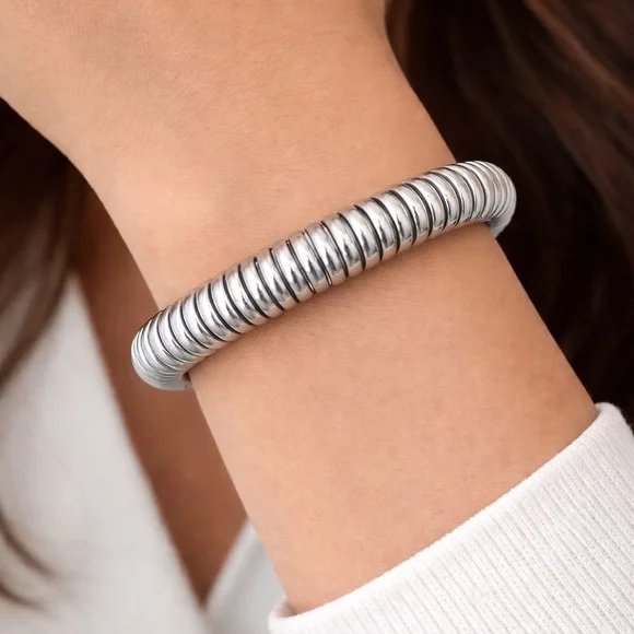 Stella & Dot Metallic Stretch Snake Bracelet - NIB, never removed!