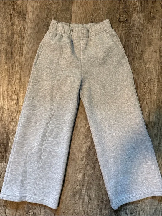 Kids old navy Wide-Leg Grey Sweatpants - Comfortable Everyday Bottoms
