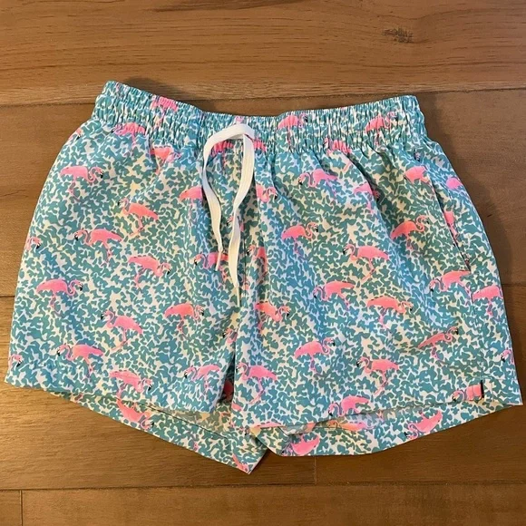 Chubbies Flamingo 5.5” inseam Men’s Swim Shorts, size medium
