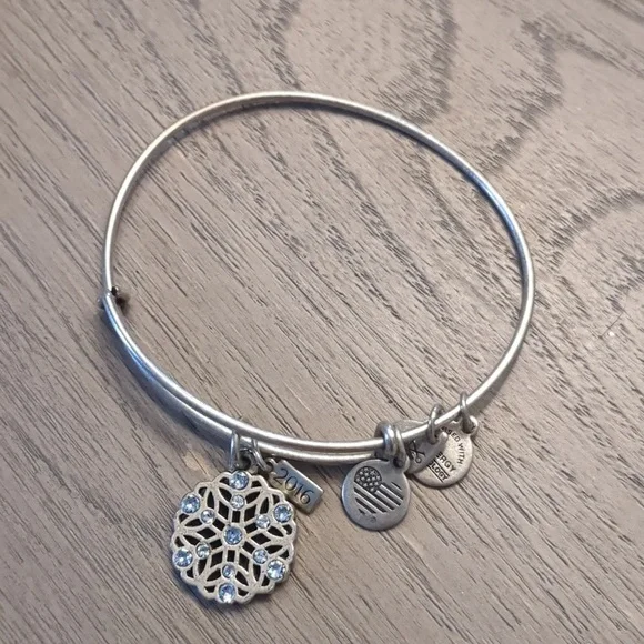 Alex and Ani Limited Edition Snowflake bangle 2016