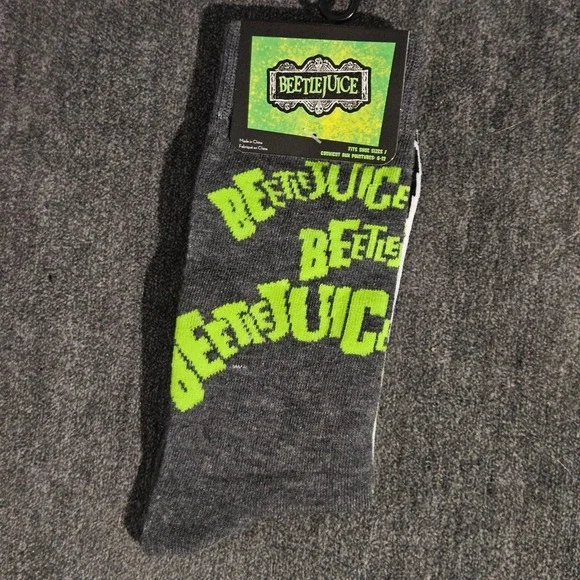 Beetlejuice Mens Crew Socks Gray Neon Green Logo Graphic Shoe Size 6-12 NWT