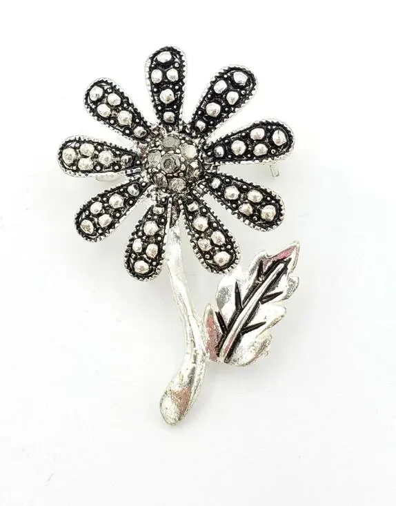 Vintage‎ Black Silver Flower Brooch Pin Textured Mid Century Floral 1.5