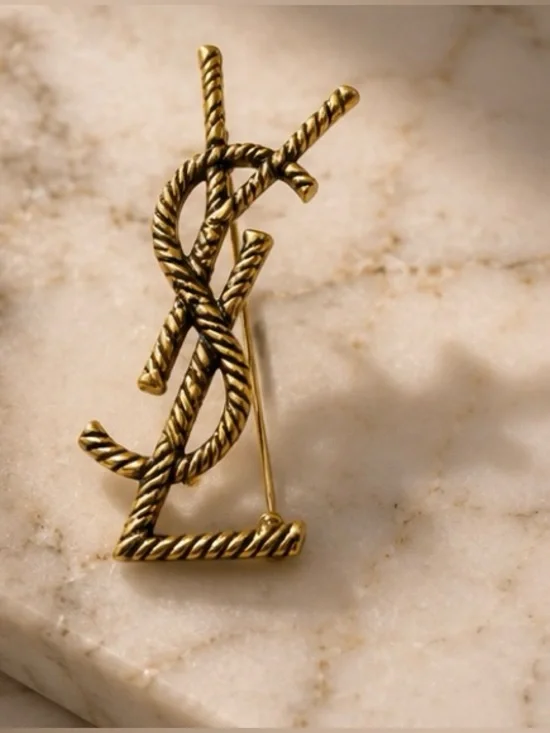 Vintage Style Gold Tone Rope Monogram Statement Brooch Pin