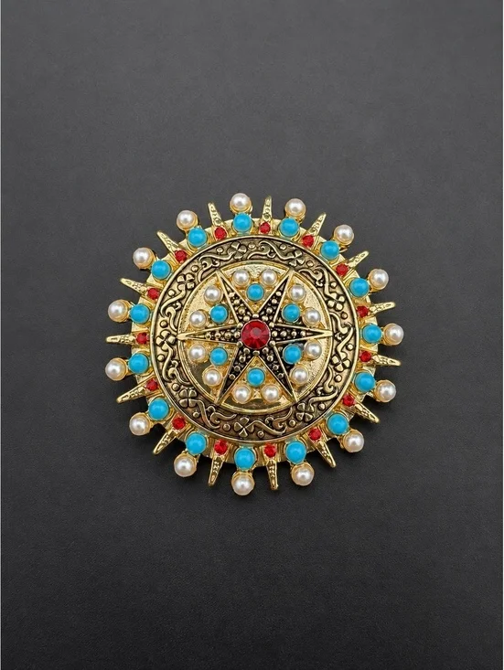 Bohemian Style Cameo Brooch