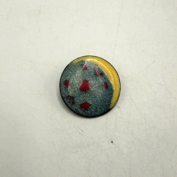 Vintage Enamel Celestial Moon Pin Brooch Blue Yellow Red Speckled Copper Tone 1
