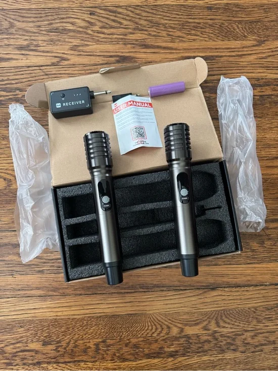 Wireless Handheld Microphone Duo - Metallic Gray