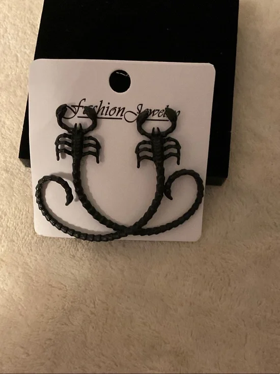 Fashion Jewelry Black Scorpion Dangle Earrings
