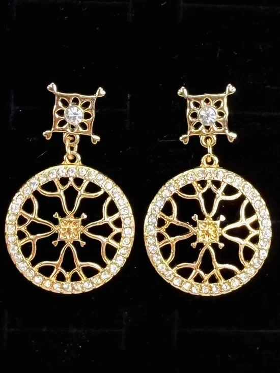 Beautiful goldtone, bling costume pierced earrings