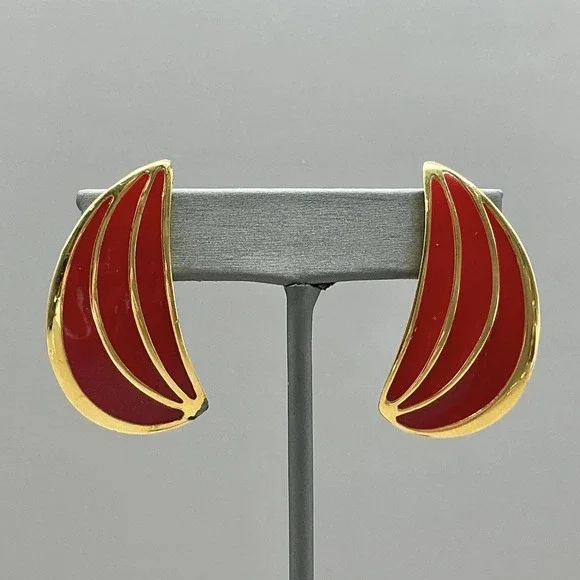 Napier‎ Earrings Red Enamel Teardrop Stud Womens Gold Tone Statement Jewelry