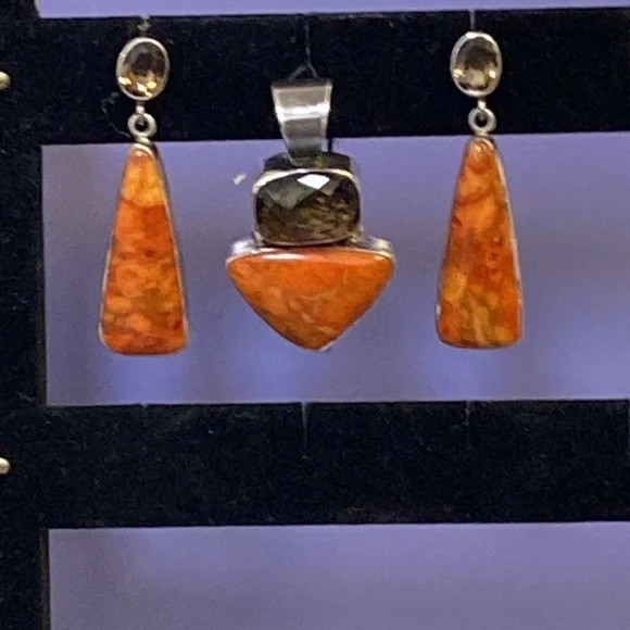 John Lee Earring & pendant set