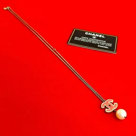 Chanel Coco Mark Swing Pearl Necklace
