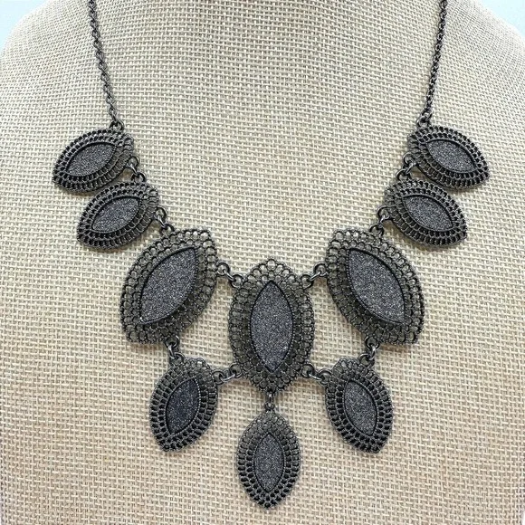 Vintage 90s Bib Necklace Gunmetal Shimmer Silver Marquise Statement Boho Jewelry