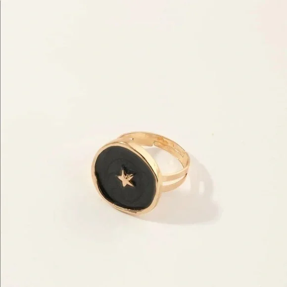3/$30 💛 Star Enamel Ring