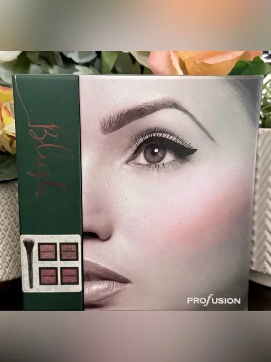 🆕🪷 PROFUSION LIMITED EDITION BLUSH BOUTIQUE PALETTE. BRAND NEW FACTORY SEALED.