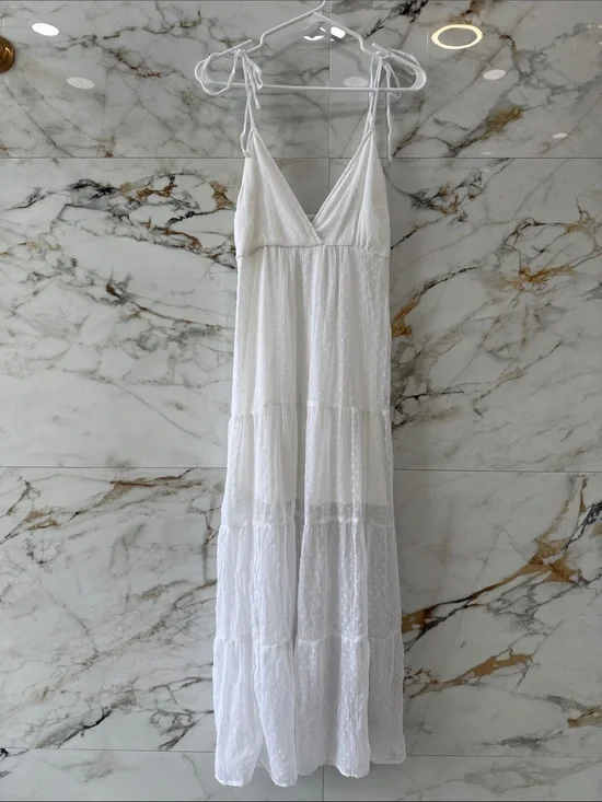 Abercrombie & Fitch White Swiss-Dot Tie-Shoulder Maxi Dress