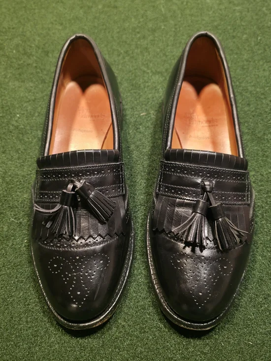 Allen Edmonds Black Leather Tassel Kiltie Loafers
