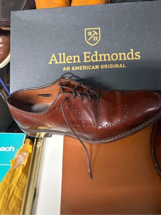 Allen Edmonds Brown Leather Brogue Derby Shoes