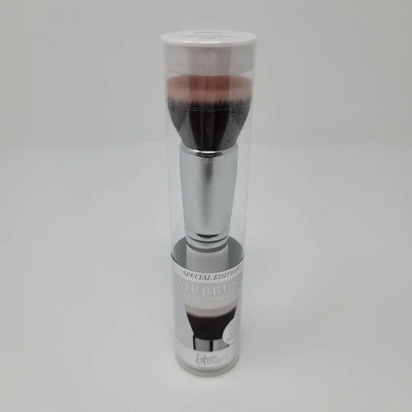 IT Cosmetics Special Edition Flat Top Full Coverage Complexion Brush No 136 New‎