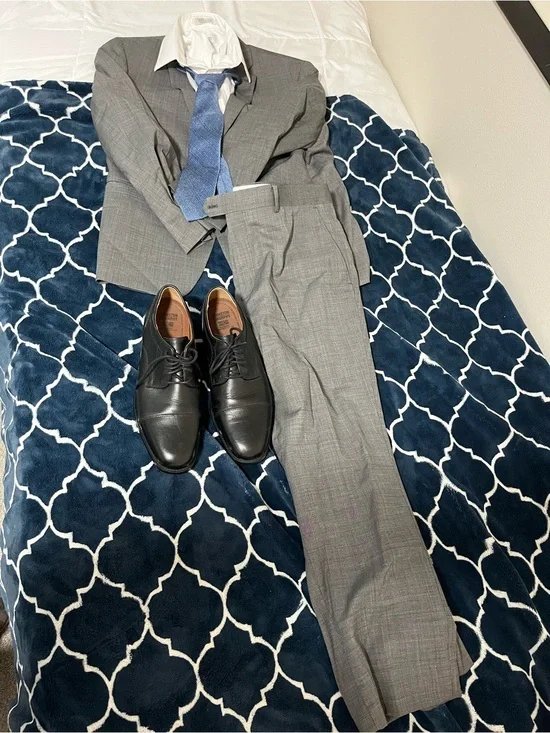 Men’s Finchley Suit + Johnston & Murphy Dress Shoes