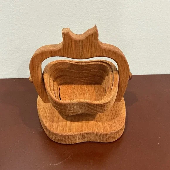 VTG Wooden‎ Apple Shaped Collapsible Trivet to Basket Caddy Bowl Cottage Country