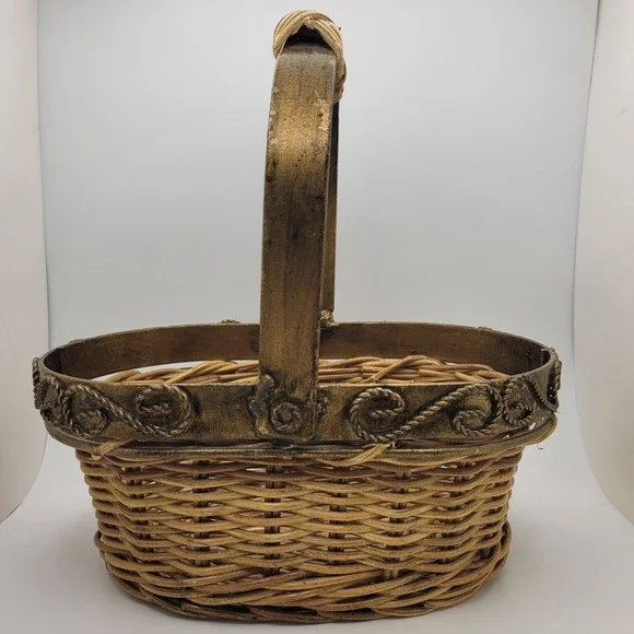 Vintage Wicker Basket Metal Rim‎ Handle Small Cottagecore Farmhouse Rustic Decor